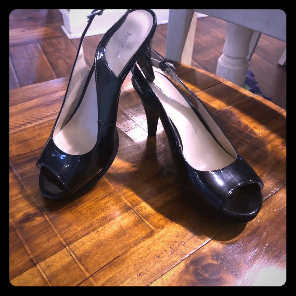 Nine West Peep toe patent leather heels size 7